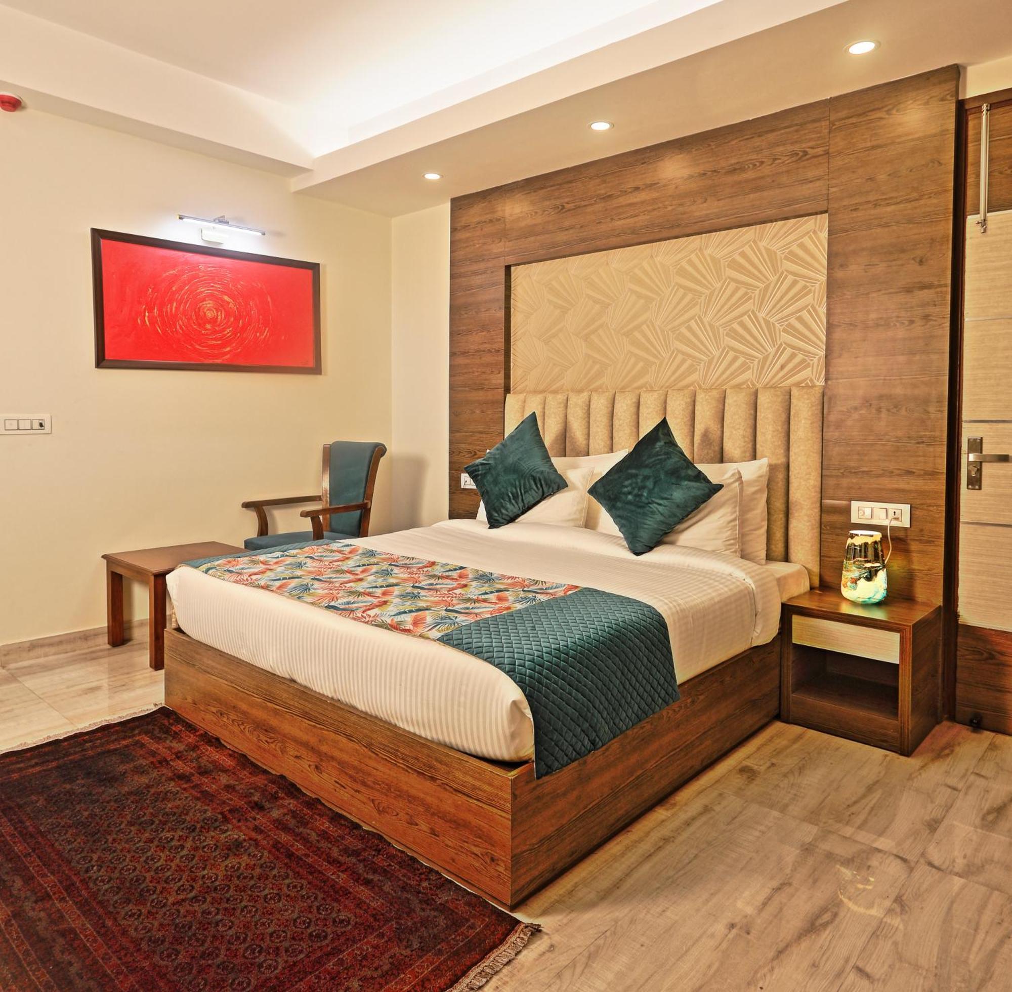Hotel Cardinal Oxmo Delhi Airport New Delhi Exterior photo