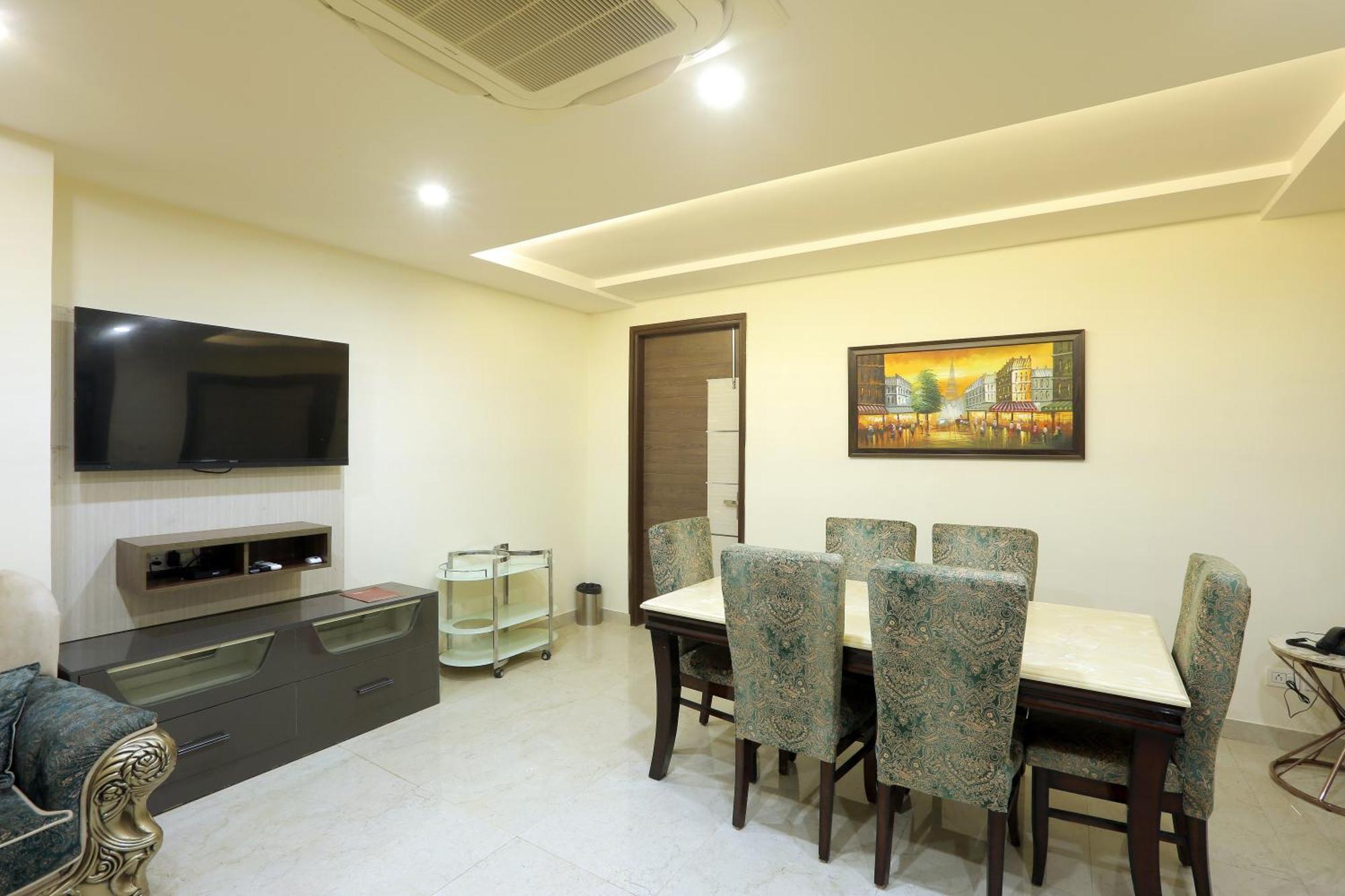 Hotel Cardinal Oxmo Delhi Airport New Delhi Exterior photo
